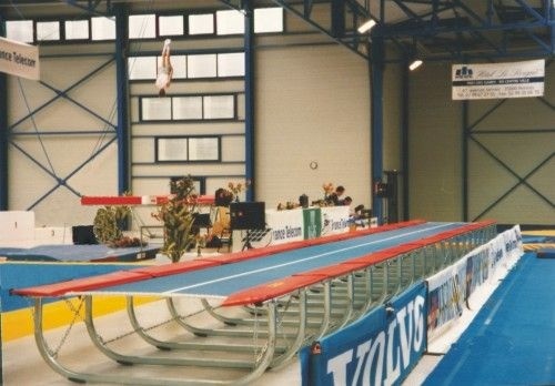 Trampolínová dráha EUROTRAMP - pevná (12 x 2 m, 360 kg)