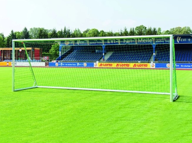 Futbalová brána 7,32 x 2,44 m BASIC, čiastočne zváraná