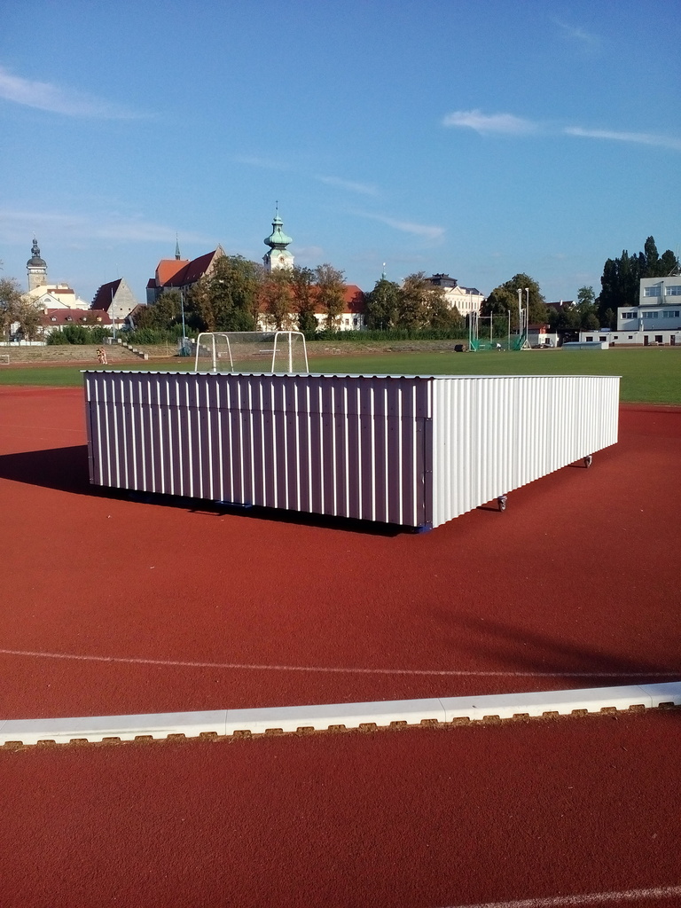 Kryt na doskočisko, mobilný - rozmery 5 x 3 x 0,6 m