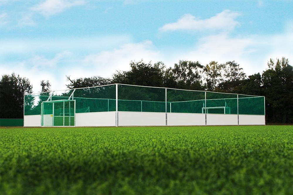 Arena PRO - vnútorné ihrisko s rozmermi 30 x 15 m, celkový obvod 90 m, bránky 4 x 2 m